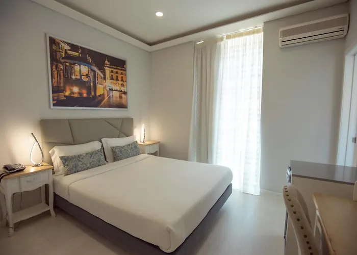 Grande Pensao Residencial Alcobia